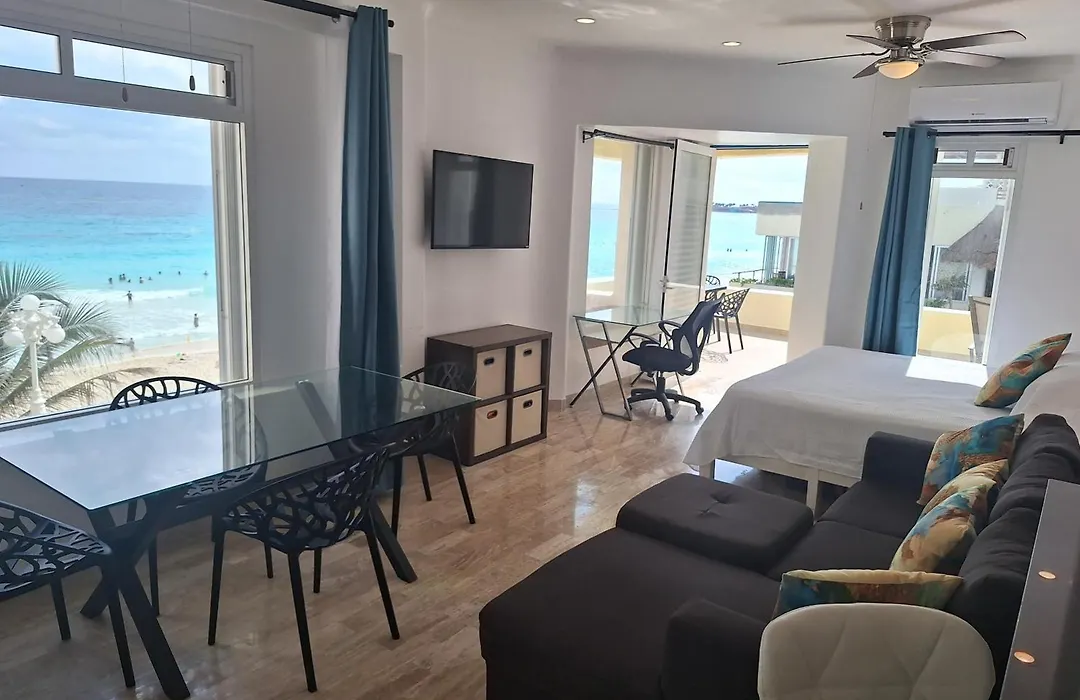 Cancun Plaza Condos-1